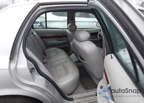 2001 Mercury Grand Marquis Ls z USA, uszkodzony, nr VIN 2MEFM75W61X682064